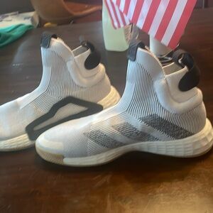 adidas N3XT L3V3L Shoe - Men's Basketball Off White/Gum